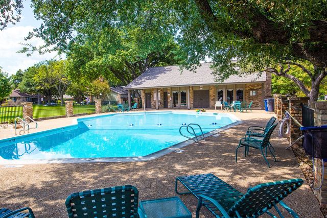 9547 Highland View Drive, Dallas, TX 75238