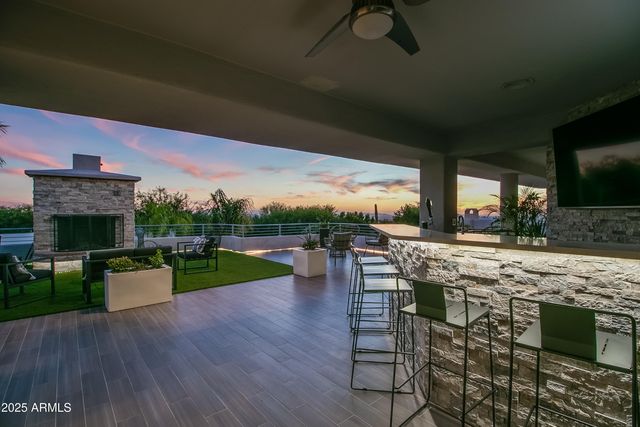 9363 E CALLE DE LAS BRISAS --, Scottsdale, AZ 85255