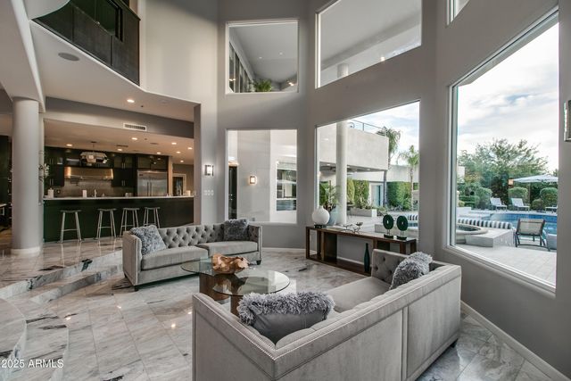 9363 E CALLE DE LAS BRISAS --, Scottsdale, AZ 85255