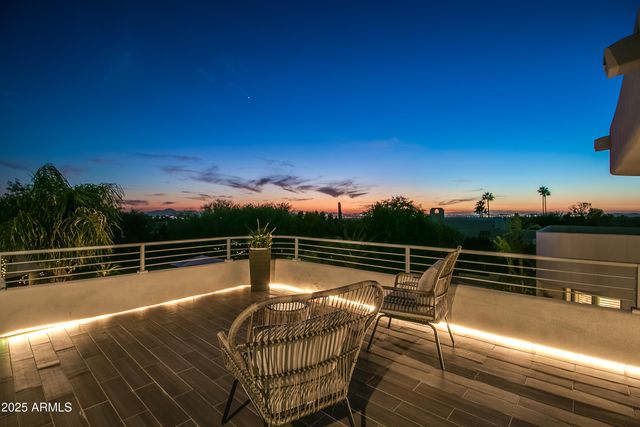 9363 E CALLE DE LAS BRISAS --, Scottsdale, AZ 85255
