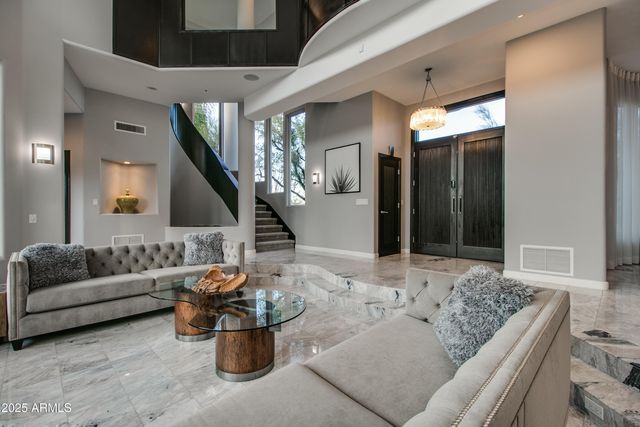 9363 E CALLE DE LAS BRISAS --, Scottsdale, AZ 85255