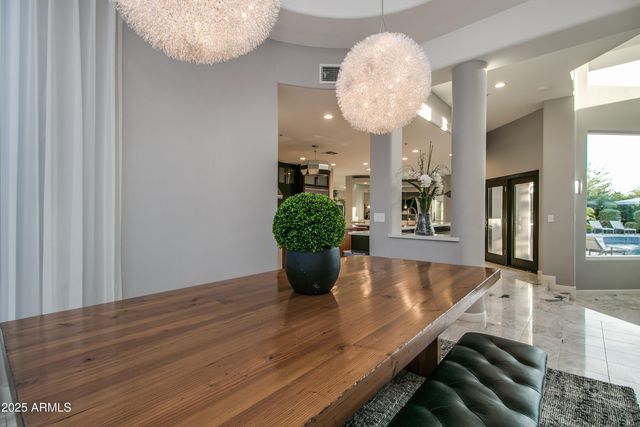 9363 E CALLE DE LAS BRISAS --, Scottsdale, AZ 85255