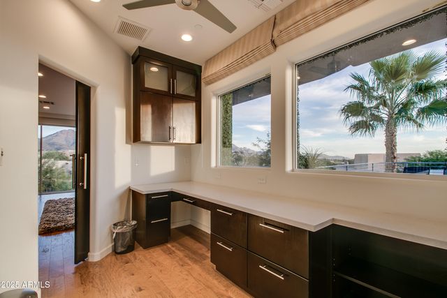 9363 E CALLE DE LAS BRISAS --, Scottsdale, AZ 85255