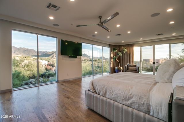 9363 E CALLE DE LAS BRISAS --, Scottsdale, AZ 85255