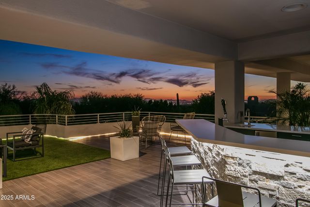 9363 E CALLE DE LAS BRISAS --, Scottsdale, AZ 85255