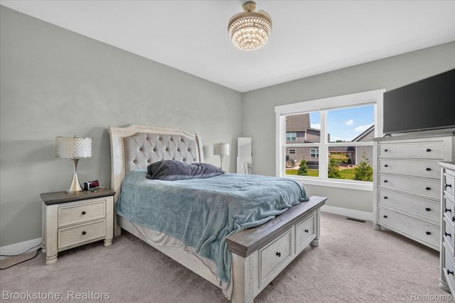 9830 Loretta Lane, Green Oak Township, MI 48178