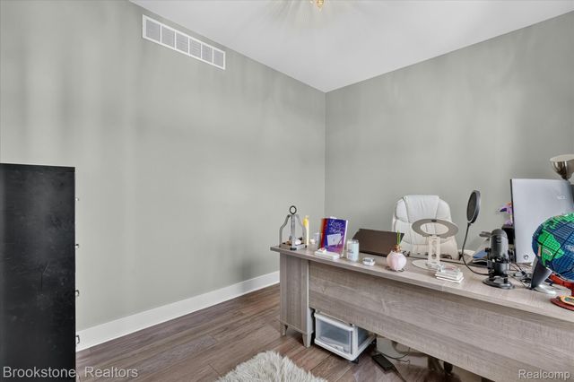 9830 Loretta Lane, Green Oak Township, MI 48178