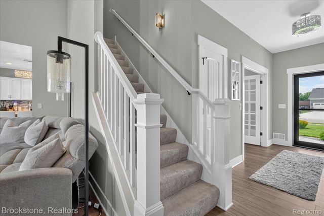 9830 Loretta Lane, Green Oak Township, MI 48178