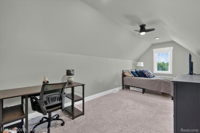 9830 Loretta Lane, Green Oak Township, MI 48178