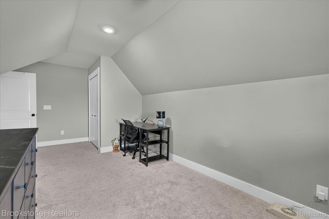 9830 Loretta Lane, Green Oak Township, MI 48178