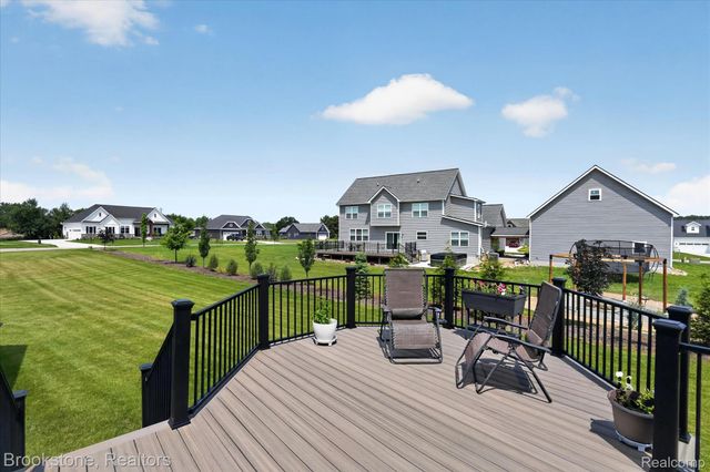 9830 Loretta Lane, Green Oak Township, MI 48178