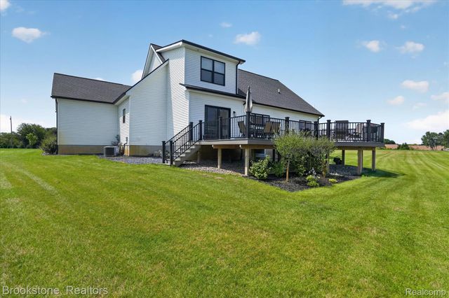 9830 Loretta Lane, Green Oak Township, MI 48178