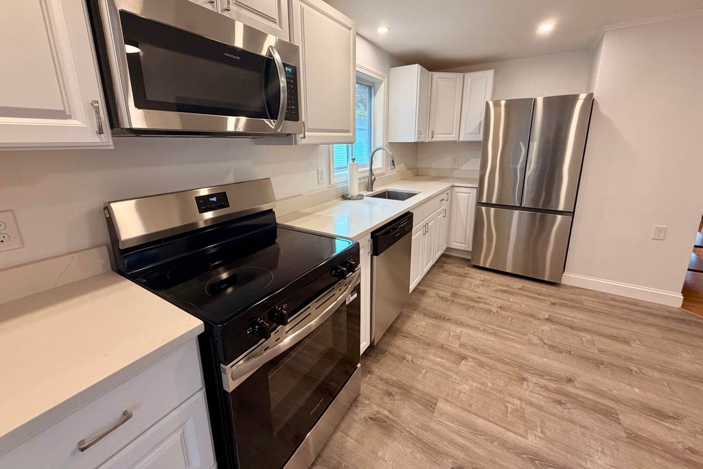 107 Thirlmere Avenue, South Portland, ME 04106 — photo 3