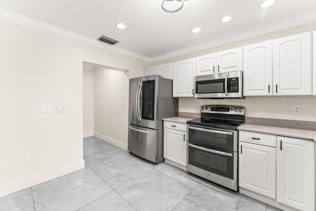 110 W Rubber Tree Drive Main House, Lake Worth, FL 33467