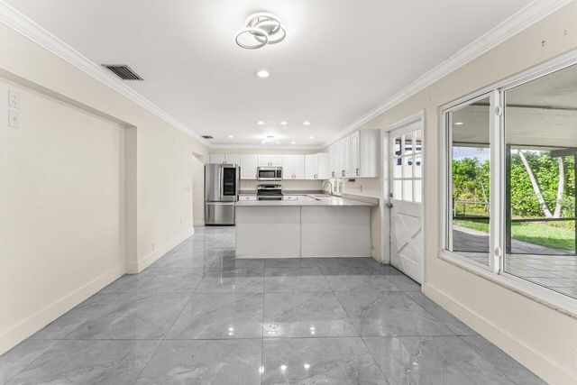 110 W Rubber Tree Drive Main House, Lake Worth, FL 33467