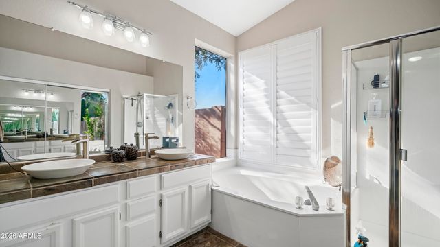 537 W MOUNTAIN VISTA Drive, Phoenix, AZ 85045