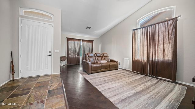 537 W MOUNTAIN VISTA Drive, Phoenix, AZ 85045