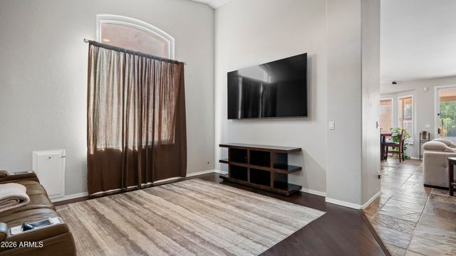 537 W MOUNTAIN VISTA Drive, Phoenix, AZ 85045