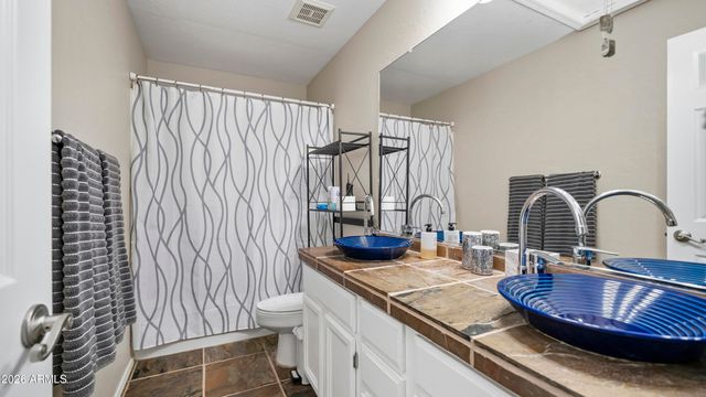 537 W MOUNTAIN VISTA Drive, Phoenix, AZ 85045