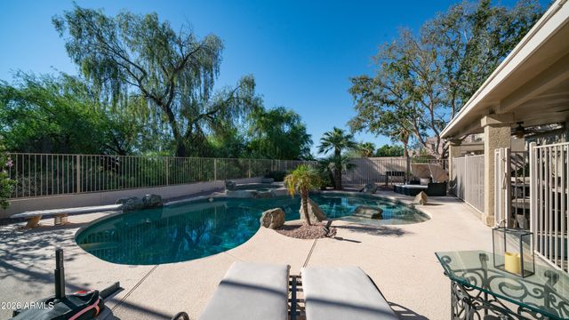 537 W MOUNTAIN VISTA Drive, Phoenix, AZ 85045