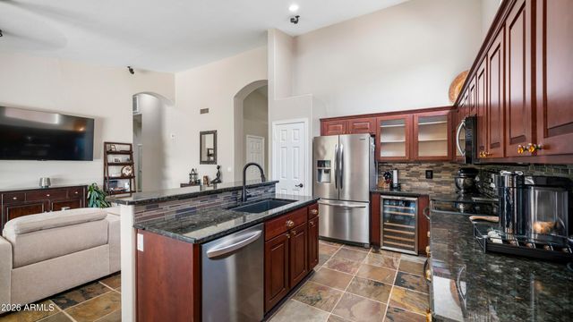 537 W MOUNTAIN VISTA Drive, Phoenix, AZ 85045