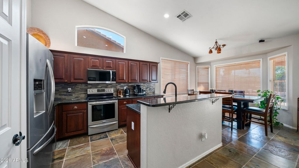 537 W MOUNTAIN VISTA Drive, Phoenix, AZ 85045 — photo 5