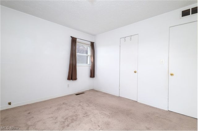 128 Pembroke Road, Steubenville, OH 43953