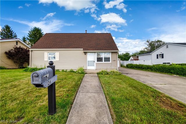128 Pembroke Road, Steubenville, OH 43953