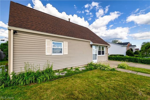 128 Pembroke Road, Steubenville, OH 43953