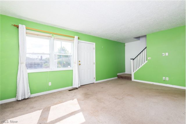 128 Pembroke Road, Steubenville, OH 43953