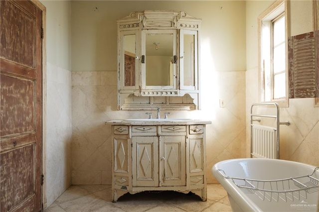 701 N 15th Street, Mcallen, TX 78501