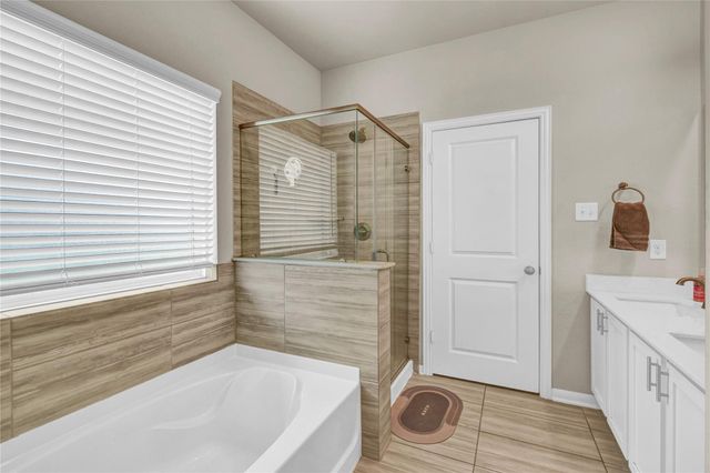 2423 Ridgewood Drive, West Columbia, TX 77486