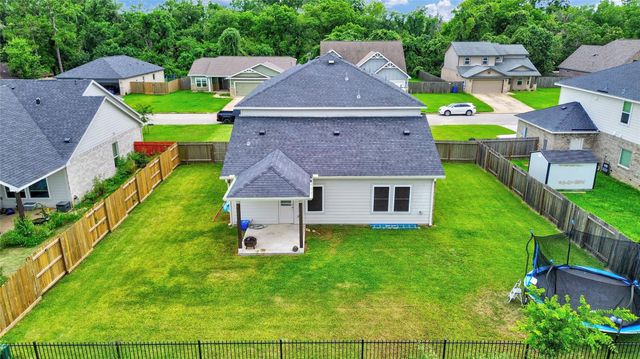 2423 Ridgewood Drive, West Columbia, TX 77486