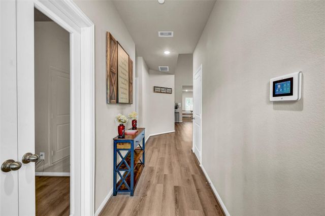 2423 Ridgewood Drive, West Columbia, TX 77486