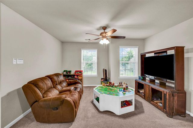 2423 Ridgewood Drive, West Columbia, TX 77486
