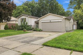 1192 Nicklaus Drive, Troy, MI 48085