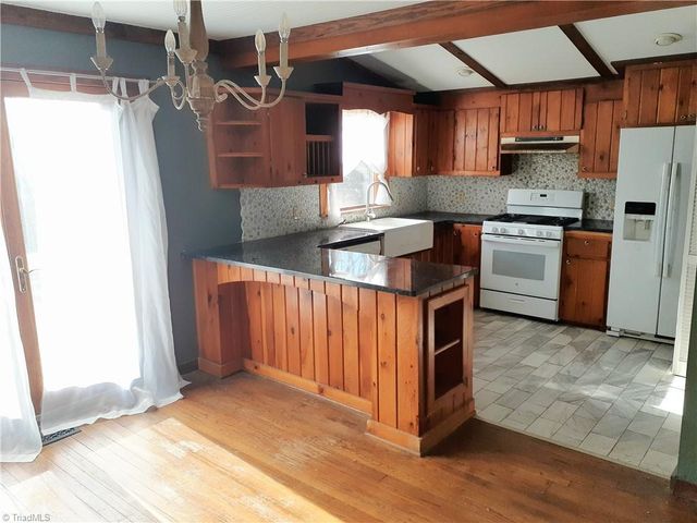 2444 Stokes School Road, Danbury, NC 27016