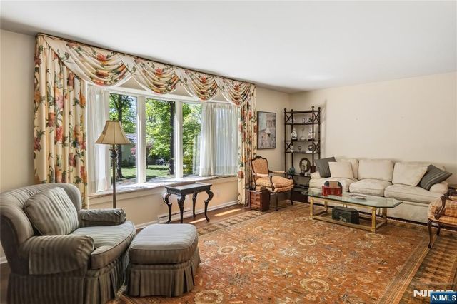 568 Stellman Road, River Vale, NJ 07675