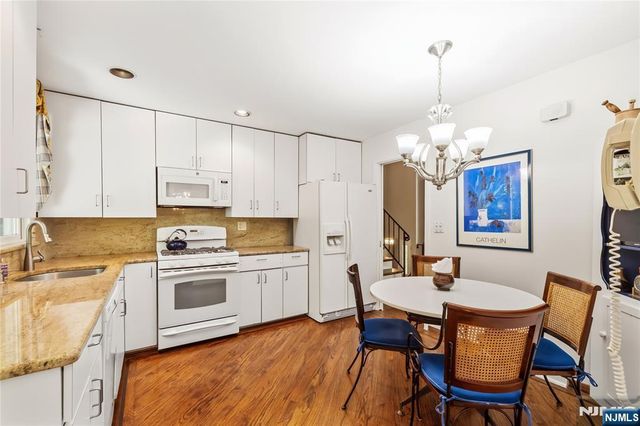 568 Stellman Road, River Vale, NJ 07675