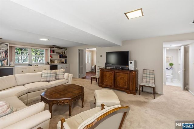 568 Stellman Road, River Vale, NJ 07675