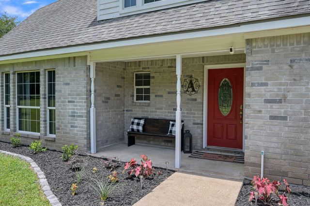 14909 Pine Tree Road, Montgomery, TX 77356