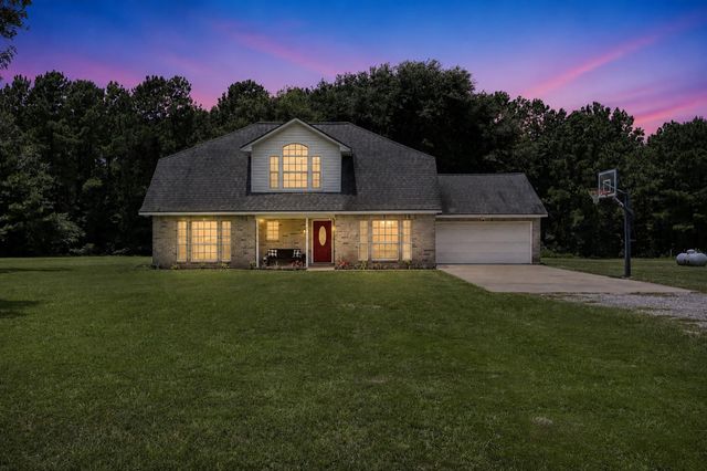 14909 Pine Tree Road, Montgomery, TX 77356