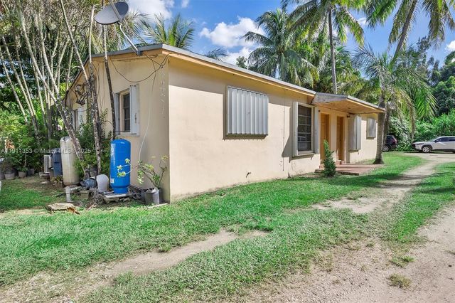 22950 SW 156th Ave, Miami, FL 33170