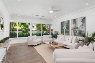2575 Pine Tree Drive, Miami Beach, FL 33140