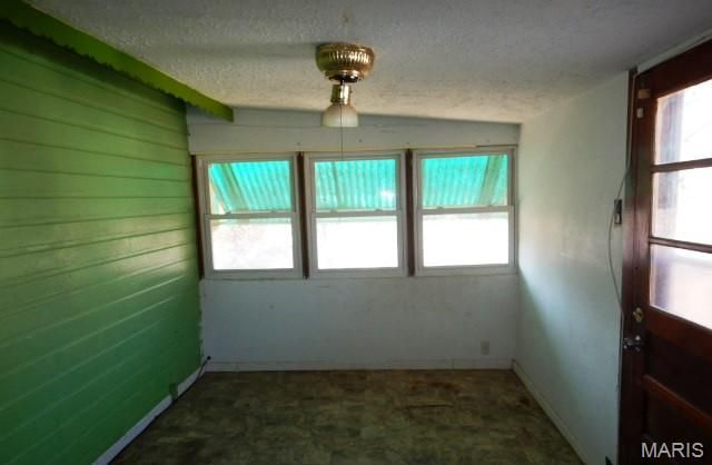 3505 East Place, St Louis, MO 63121