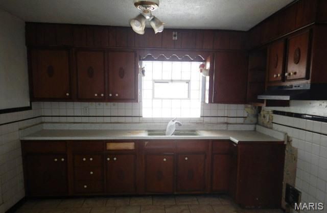 3505 East Place, St Louis, MO 63121