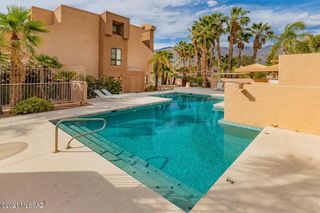 5675 N Camino Esplendora Apt 1102, Tucson, AZ 85718