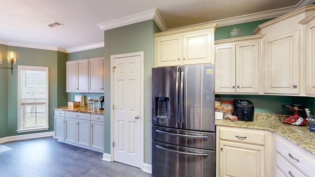 104 Eufaula Drive, Dothan, AL 36301