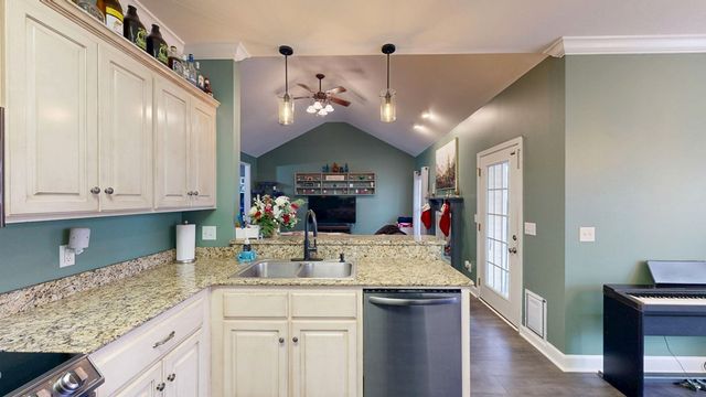 104 Eufaula Drive, Dothan, AL 36301