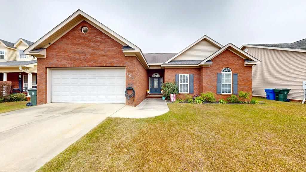 104 Eufaula Drive, Dothan, AL 36301